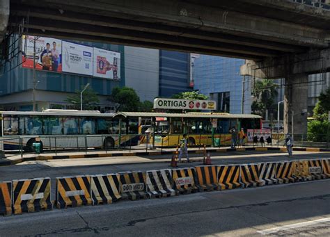 ortigas mrt station to megamall|How to commute to SM Mall of Asia (MOA) from MRT 3 Ortigas .